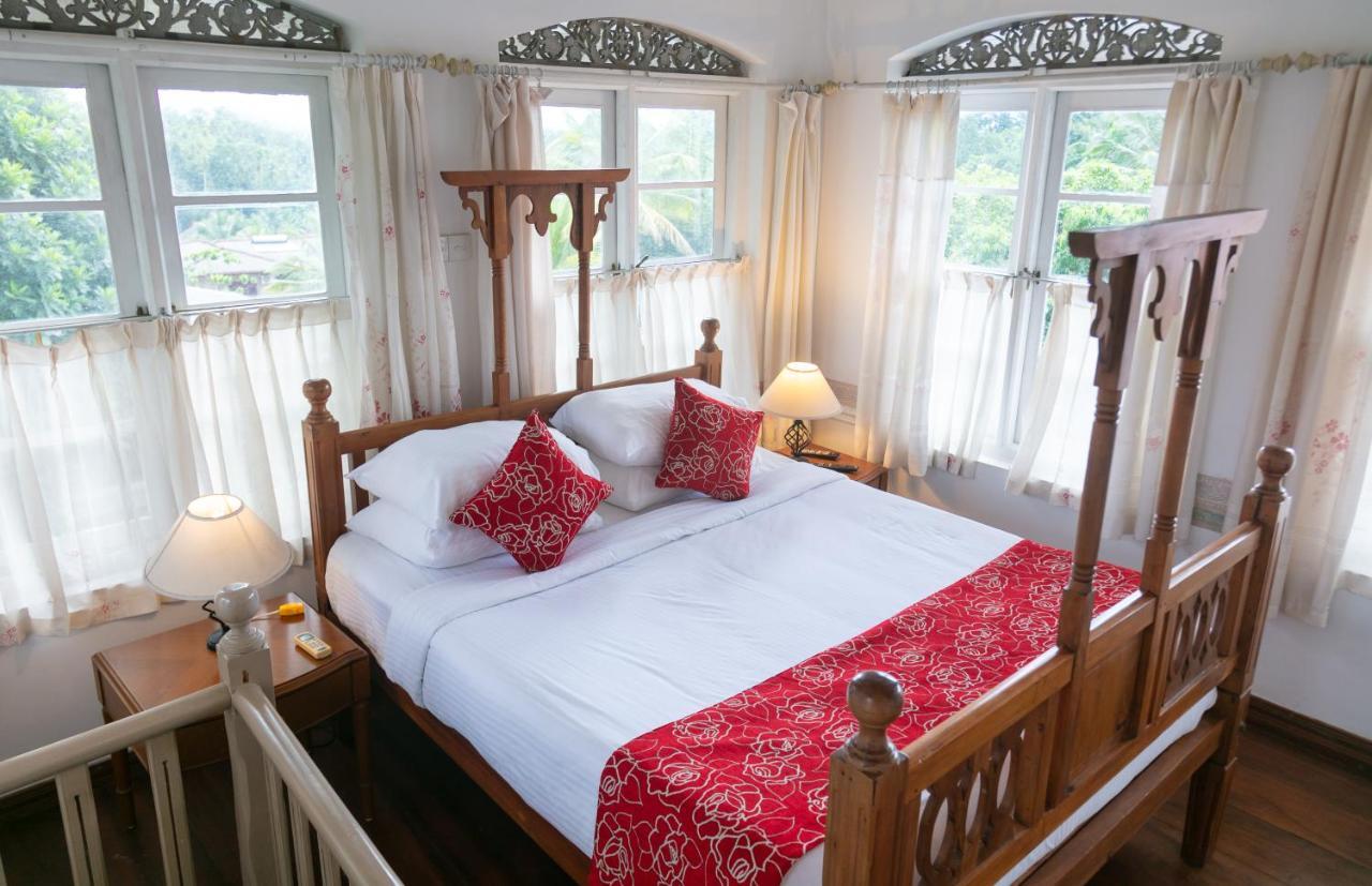 Manor House Hotell Embulpure Eksteriør bilde